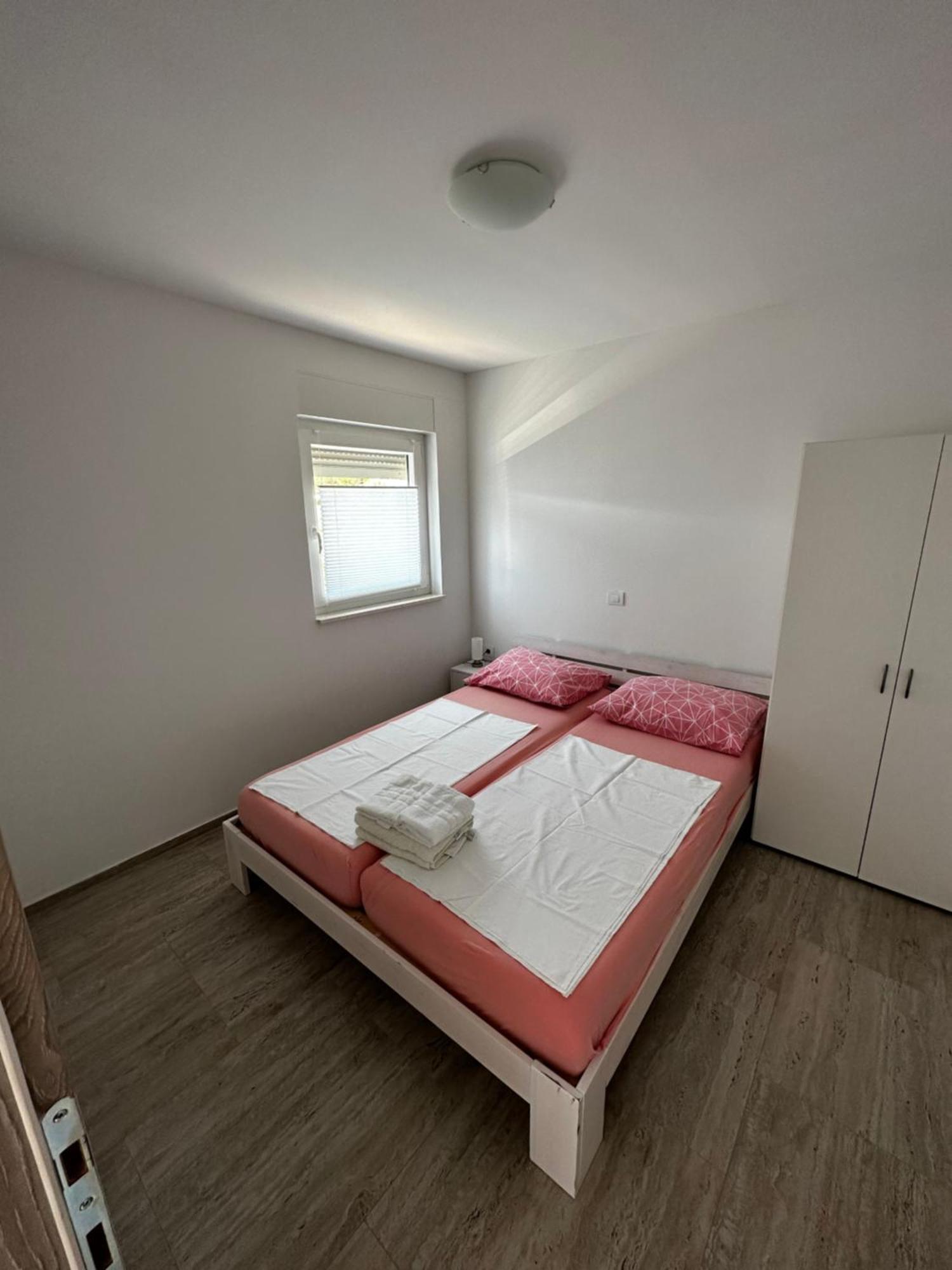Apartmani Tamaris Murter Esterno foto